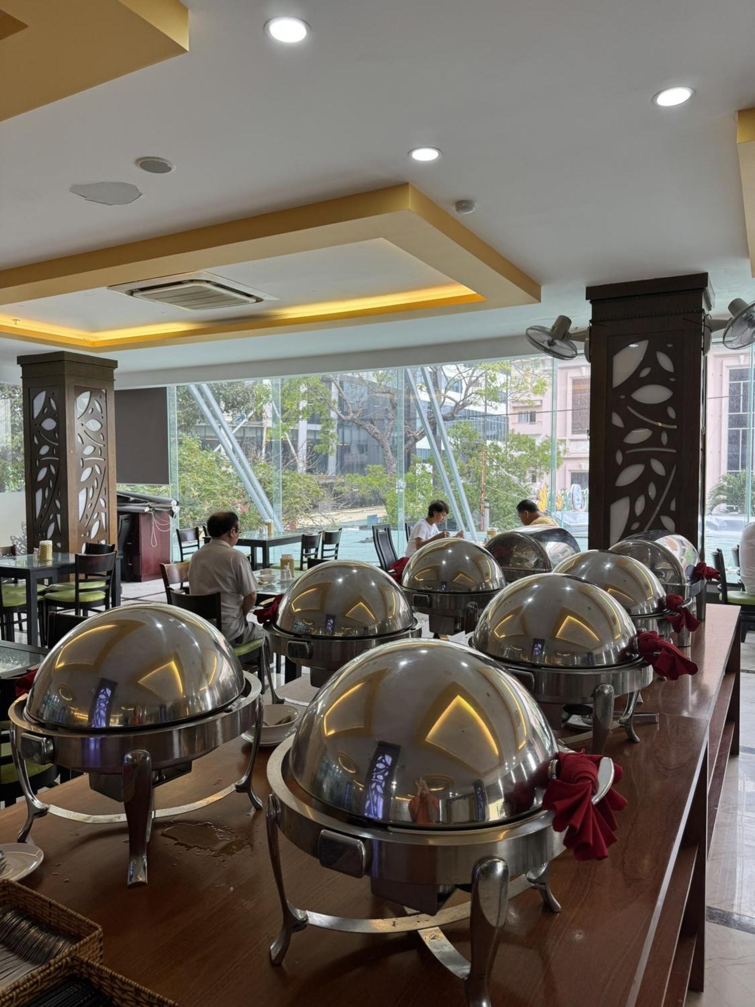 Happy Light Central Nha Trang Extérieur photo